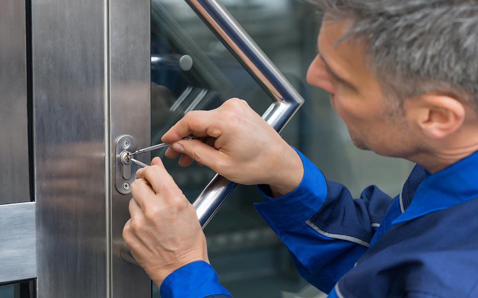 changer une serrure de porte Goussainville