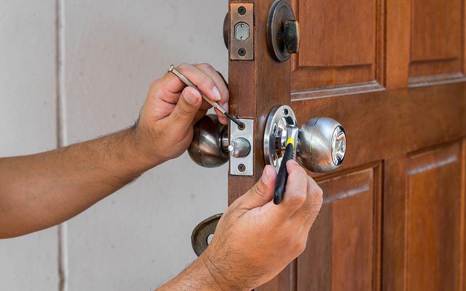 changer une serrure de porte Goussainville